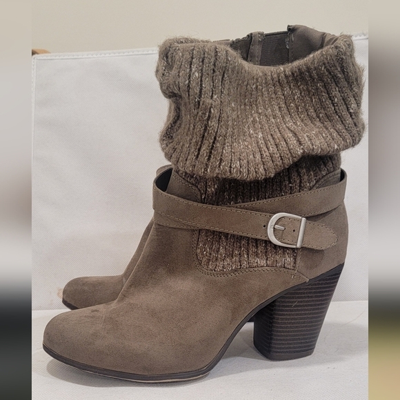 TORRID MID CALF BOOTS (sz 12WW) (EXTRA WIDE WIDTH - WW) - Picture 3 of 6